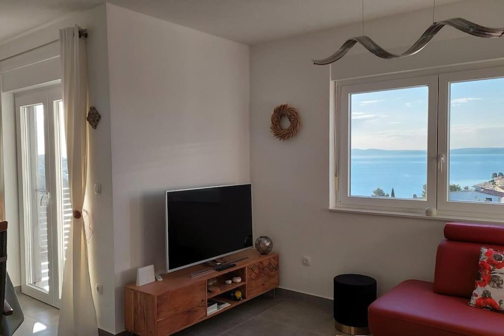Apartment Vista Oasis With Pool And Terrace โตรกีร์ ภายนอก รูปภาพ