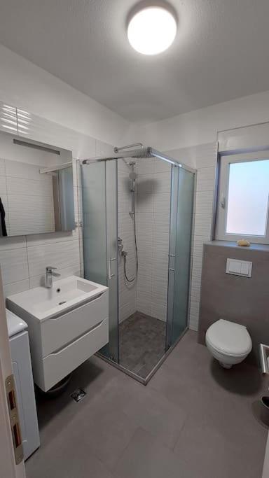 Apartment Vista Oasis With Pool And Terrace โตรกีร์ ภายนอก รูปภาพ