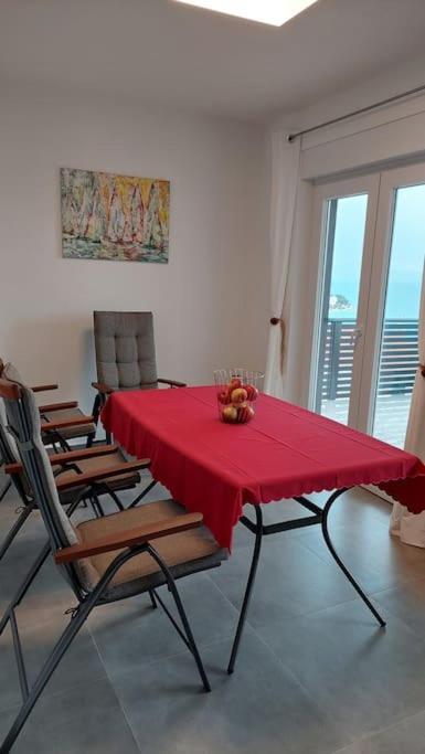 Apartment Vista Oasis With Pool And Terrace โตรกีร์ ภายนอก รูปภาพ
